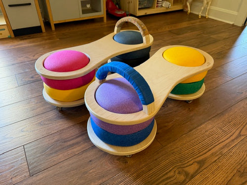 Wooden balance board with two bases 
